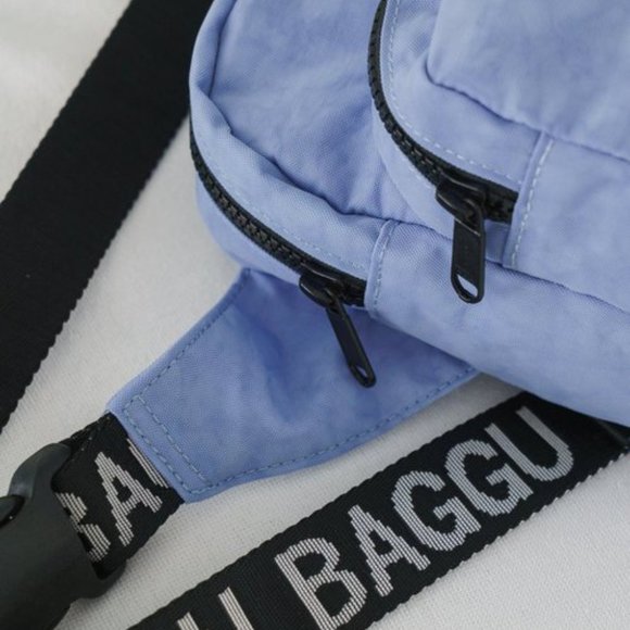 NWT Baggu Fanny Pack - Cornflower w/ OG Strap - Picture 9 of 14